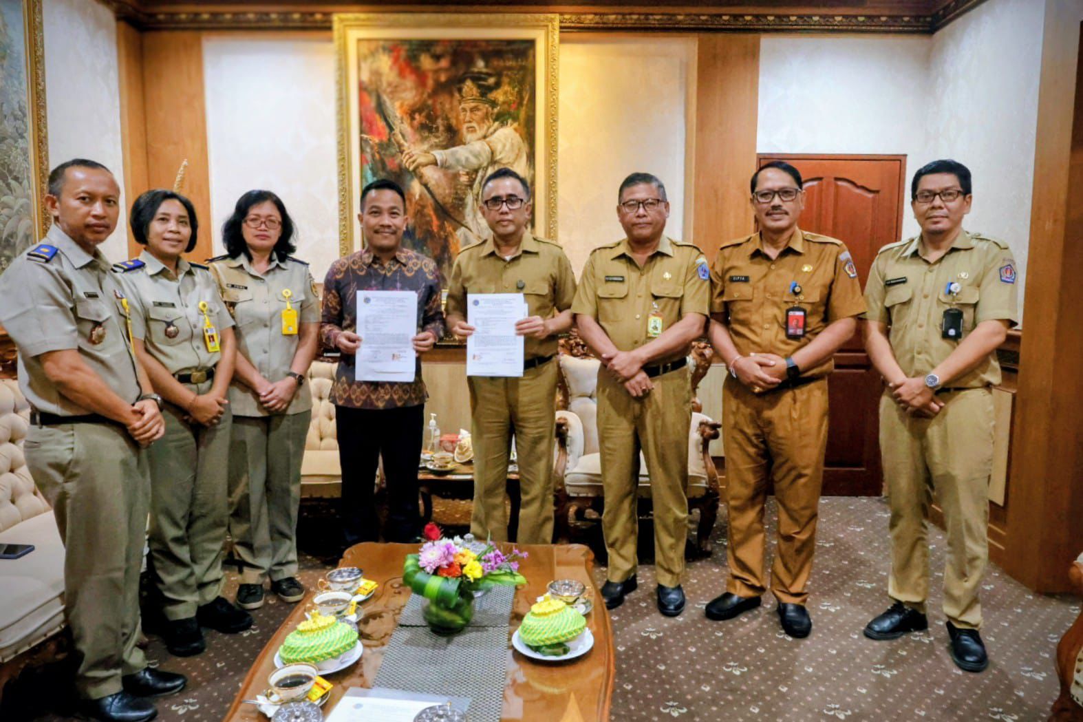 BPN Serahkan 120 Bidang Tanah ke Pemkot Denpasar